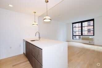 Building Photo - 160 1st St