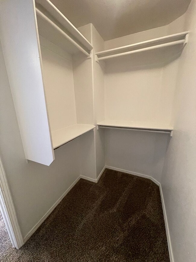 Building Photo - Gated community, 2 Br, 2 Ba, 1 car garage