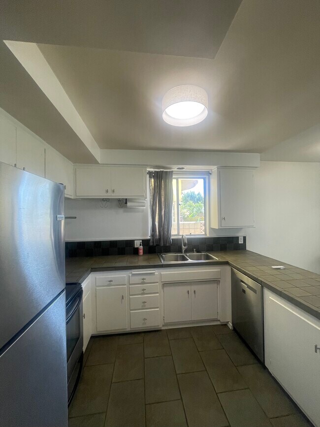 Kitchen - 563 Avenue A