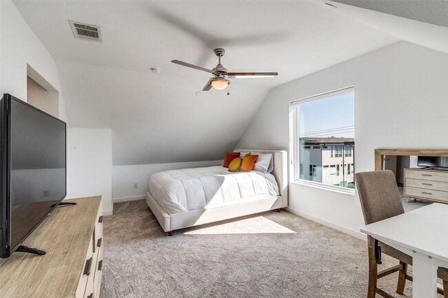 Building Photo - 1430 Grigsby Ave