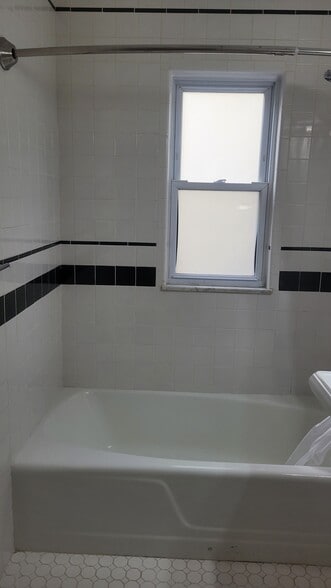 Building Photo - 189 Savin Hill Ave