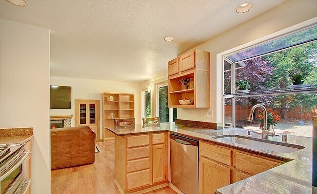 open kitchen - 4523 143rd Pl SW