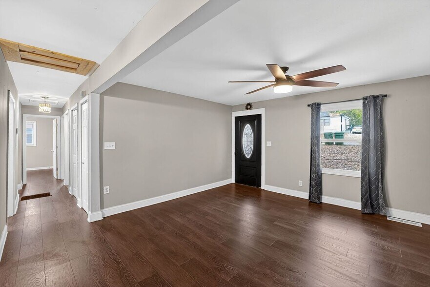 Building Photo - 1068 Rebel Forest Dr SE