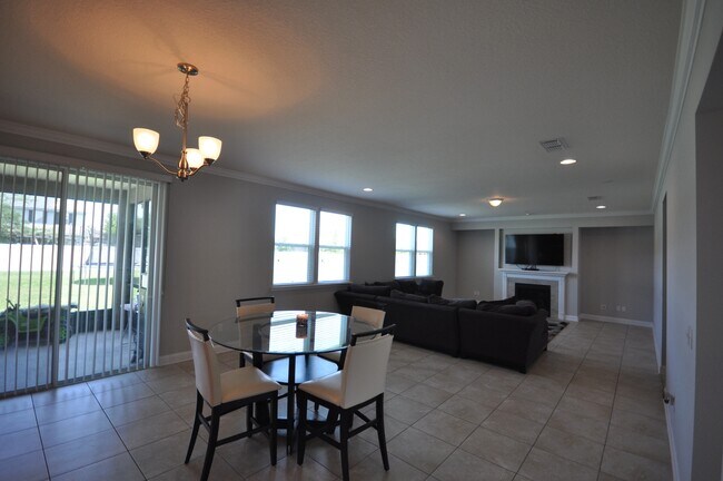 Building Photo - Large Home at Work Golf Village