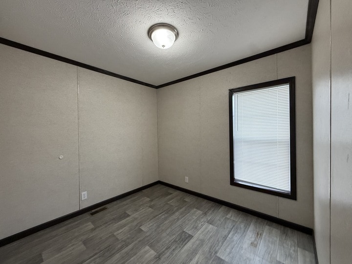 Building Photo - 10610 State Rte 762