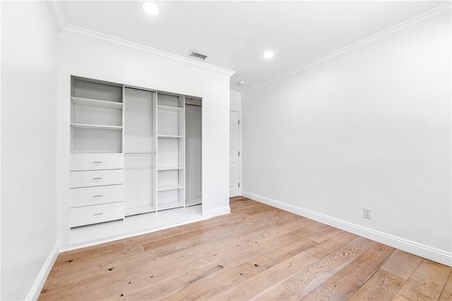 Building Photo - 1281 La Colina Dr