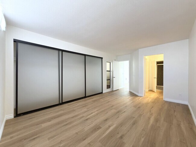 Building Photo - Panoramic Ocean and Lagoon Views