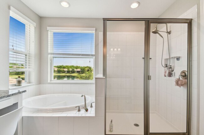Building Photo - Waterfront Home for Lease – Resort-Style L...
