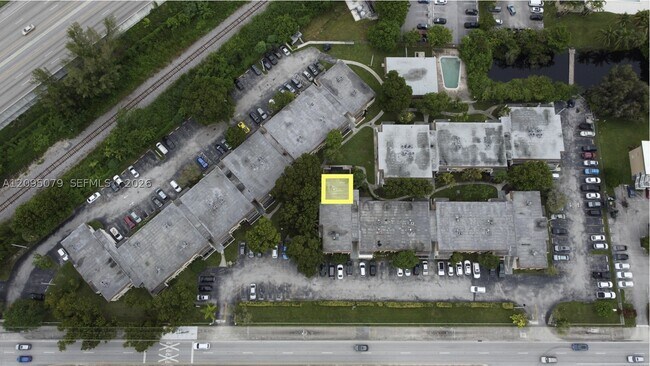 Building Photo - 7825 Miller Dr