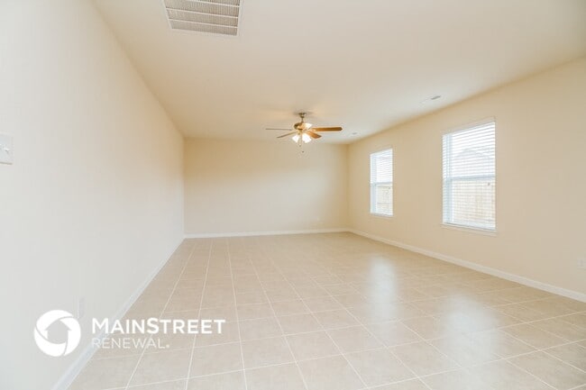 Building Photo - 3309 Marichal Dr