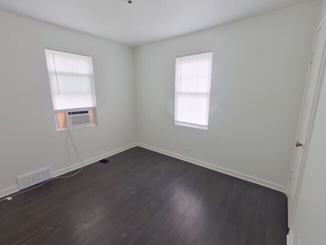 Building Photo - 1842 N Minneapolis Ave