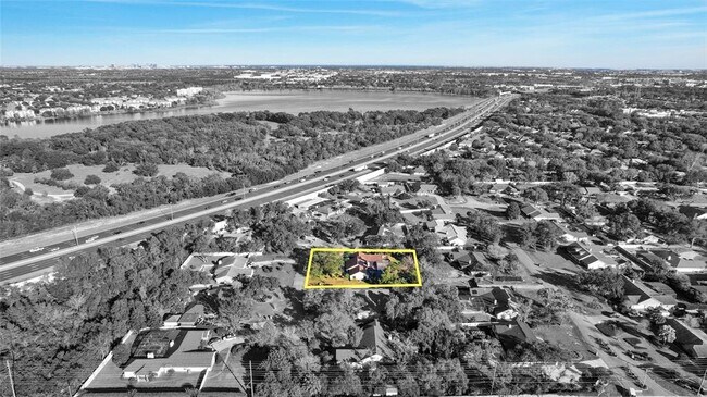Building Photo - 4318 Woodtree Ln