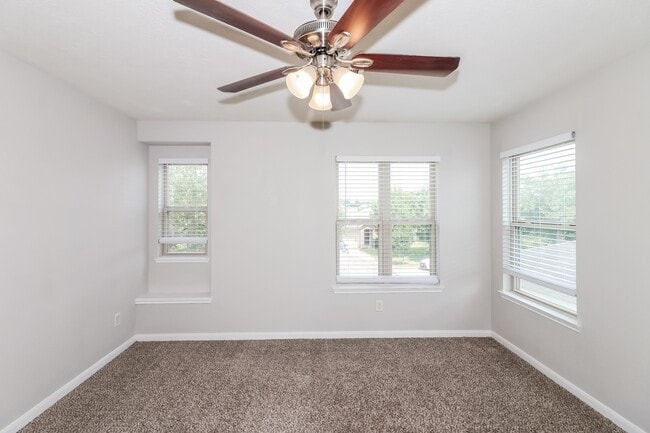 Building Photo - 15315 Harris Canyon Ln