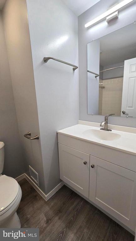 Building Photo - 5987 Clerkenwell Ct