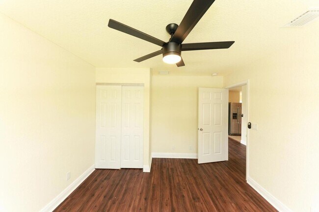 Building Photo - 13342 87th St N