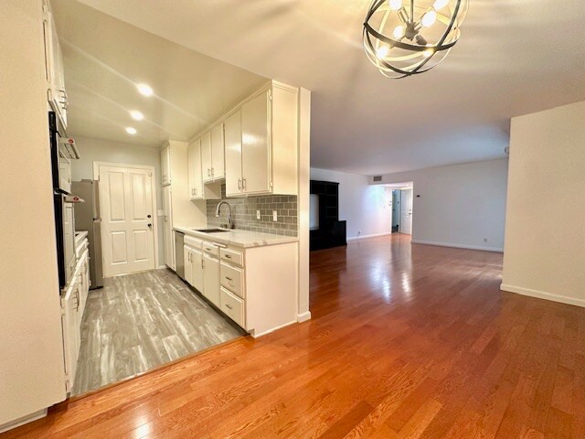 Building Photo - 4521 Colbath Ave