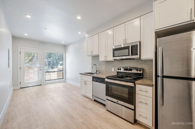 Building Photo - 80 Terra Vista Ave