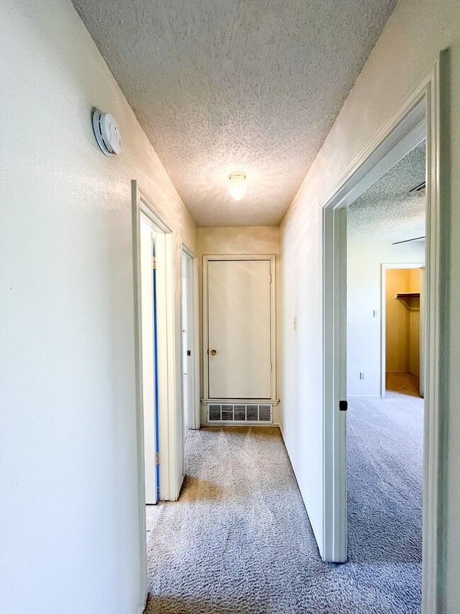 Building Photo - Available NOW!!!! Gorgeous 2 story, 3 bedroom, 2.5 bath, 2 car garage home with garage door opene...