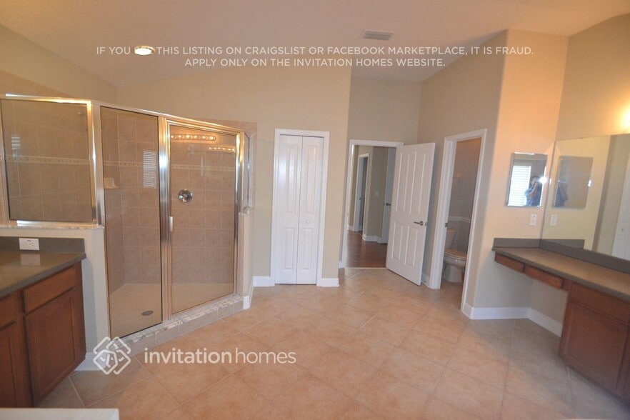 Building Photo - 6625 Thornton Palms Dr