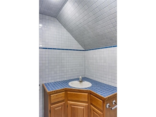 Building Photo - 5690 County Rd 10