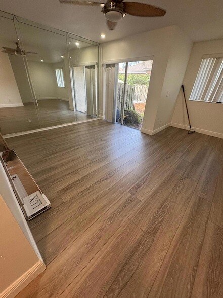 Building Photo - 10939 W Broward Blvd