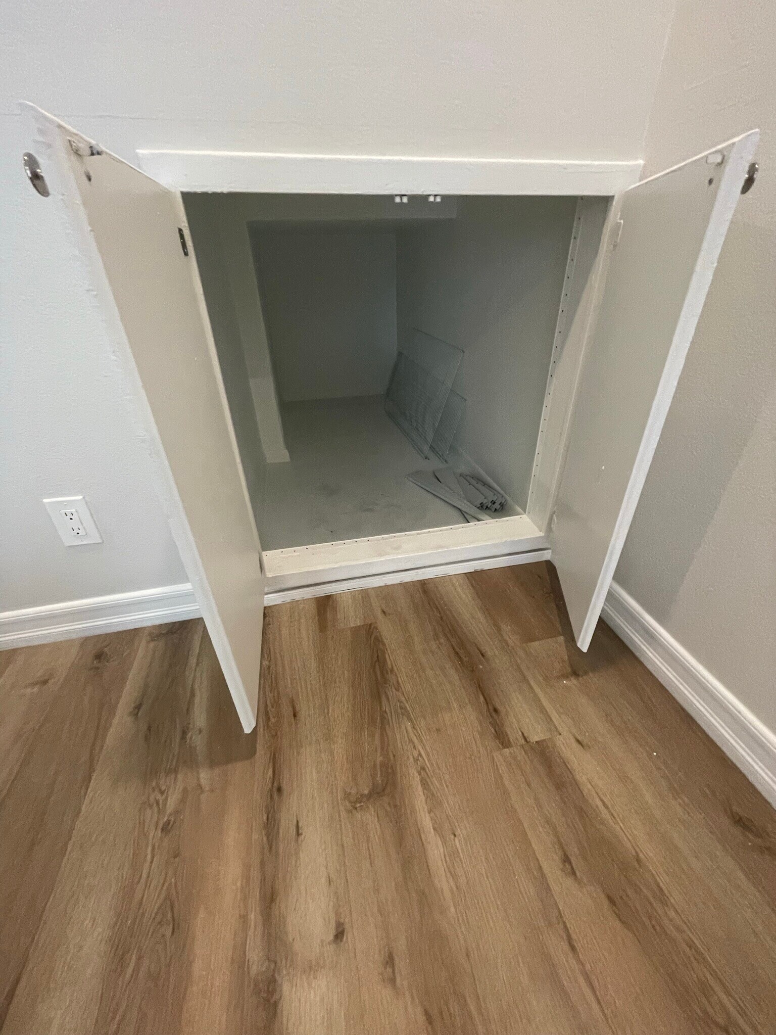 Under stairs storage - 225 N Standage
