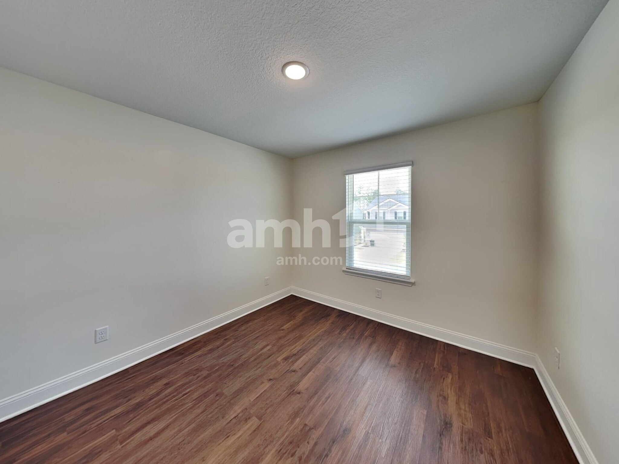 Building Photo - 616 Onate Cir