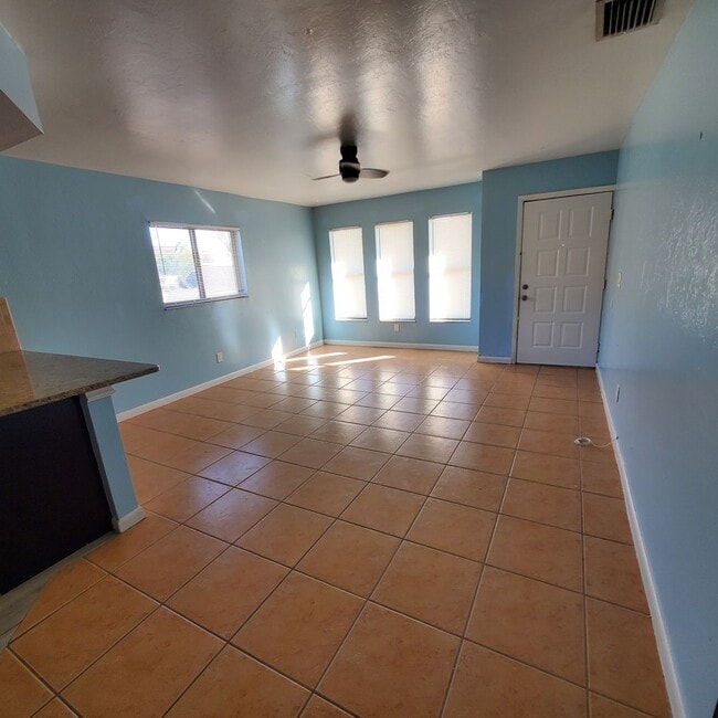 Building Photo - 419/421 Hancock Bridge Parkway