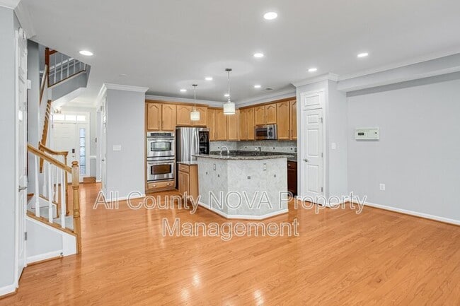 Building Photo - 2729 Celestial Dr