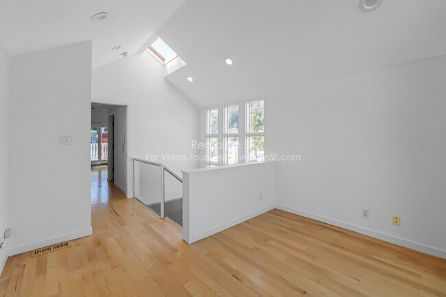 Building Photo - 247 Ripley St