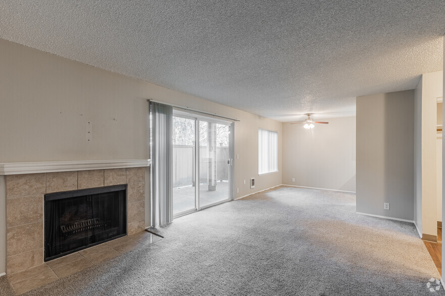 Primary Photo - Woodlake Apartments