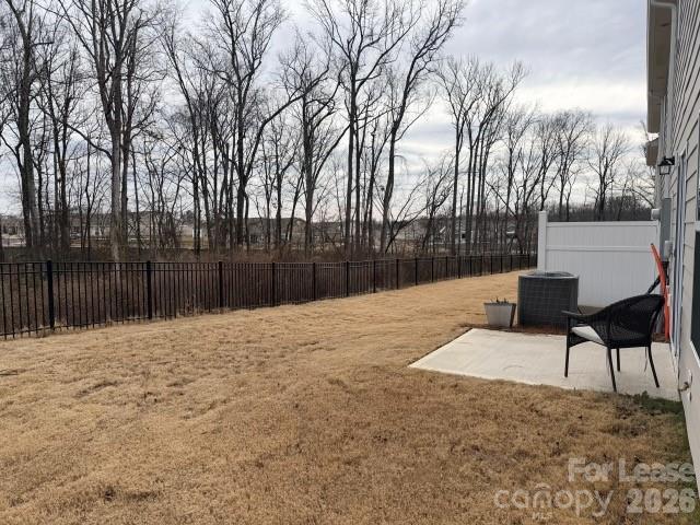 Building Photo - 2012 Highland Park Dr