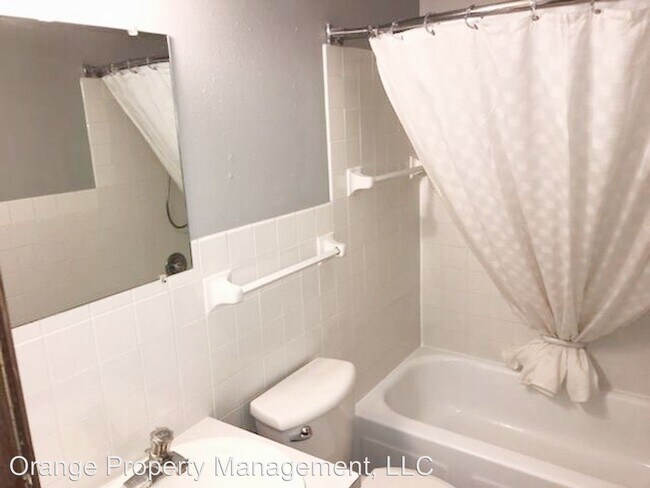 Building Photo - 1236 Edgewood Dr