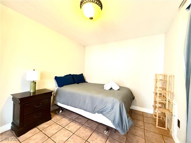 Building Photo - 8436 Orchard Ridge Ave