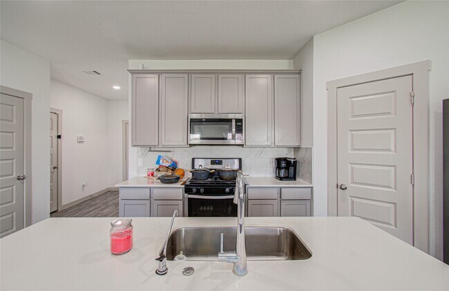 Building Photo - 22 Desert Spring Ln