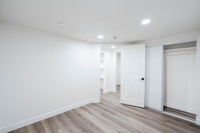 Building Photo - 35070 Ave B