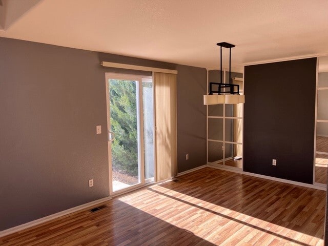 Building Photo - 1563 Cedarwood Dr