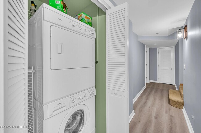 Building Photo - 15 E Tuna Way