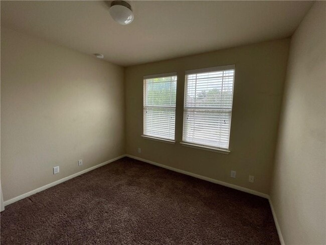 Building Photo - 1704 Rockland Dr