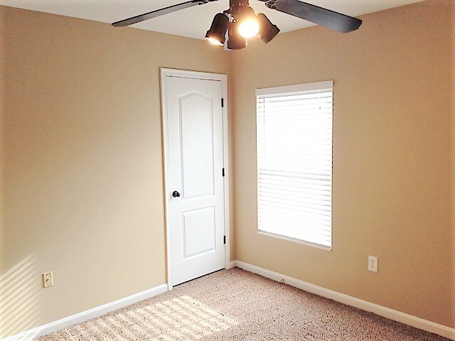 Building Photo - 2135 Canyon Ct