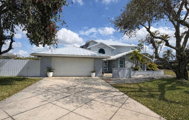 Building Photo - 149 Ponce De Leon St