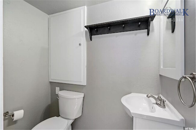 Building Photo - 1035 E 1700 S