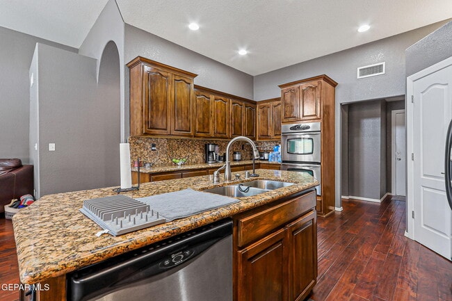 Building Photo - 3824 Tierra Lisboa Ln