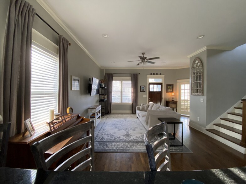 Building Photo - 1007 Joseph Ave