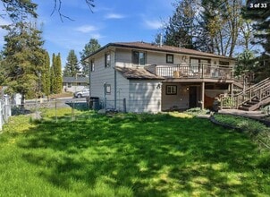 Building Photo - Beautiful 3 Bed 3 Bath located on Military Hill!