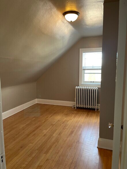 Building Photo - 3028 S 47th St
