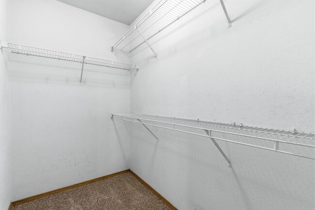 Building Photo - 1215 S 14th Ave