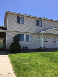 Building Photo - Charming Duplex