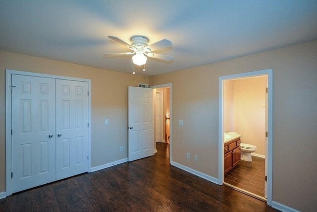 Building Photo - 1014 Summer Pl NW