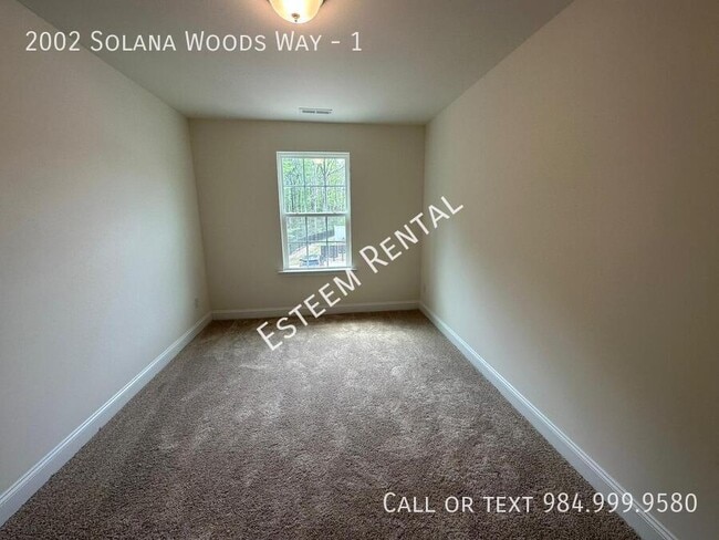 Building Photo - 2002 Solana Wds Dr
